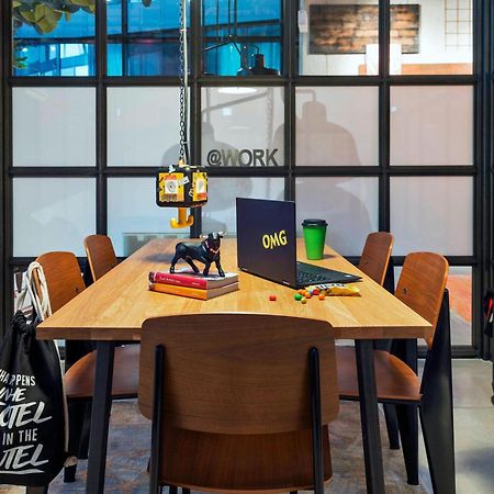 Moxy Frankfurt City Center Frankfurt am Main Ngoại thất bức ảnh