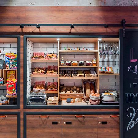 Moxy Frankfurt City Center Frankfurt am Main Ngoại thất bức ảnh