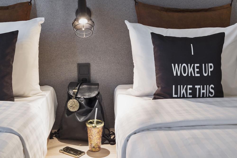 Moxy Frankfurt City Center Frankfurt am Main Ngoại thất bức ảnh