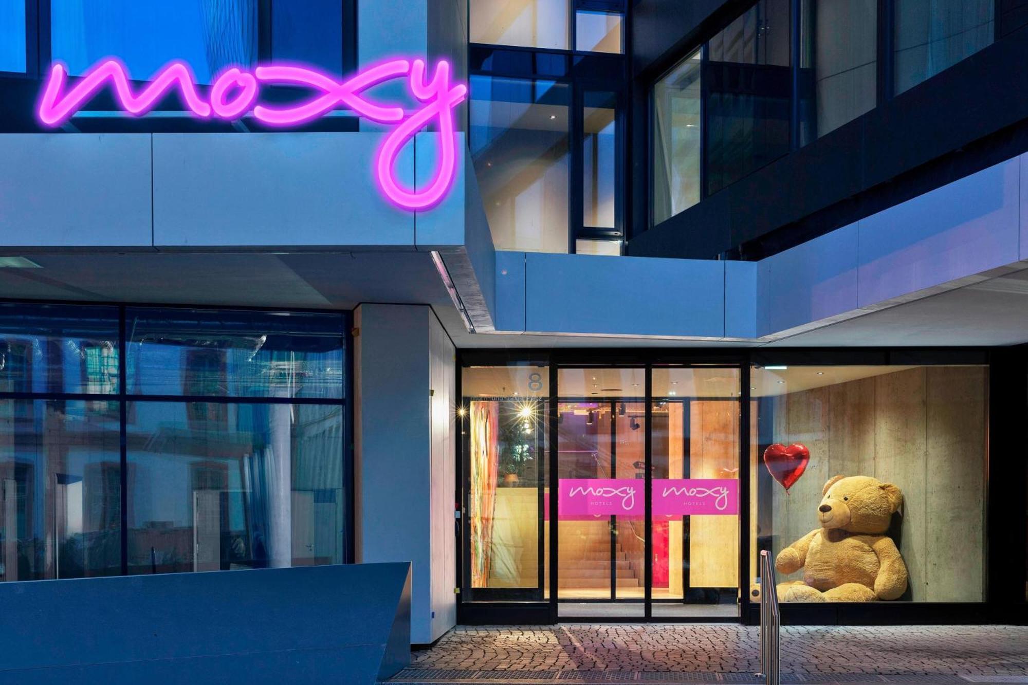 Moxy Frankfurt City Center Frankfurt am Main Ngoại thất bức ảnh