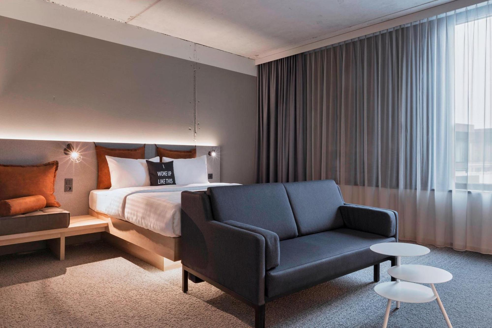 Moxy Frankfurt City Center Frankfurt am Main Ngoại thất bức ảnh